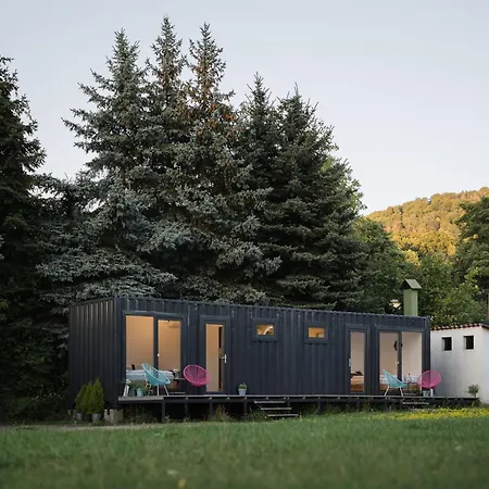 Container Apartment *